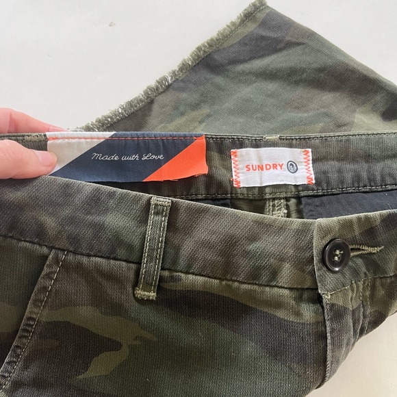 Sundry Shorts - Picture 4 of 8